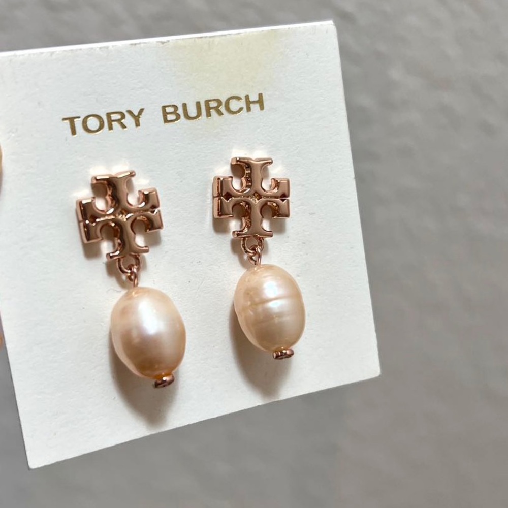Rose gold pink pearl earrings
